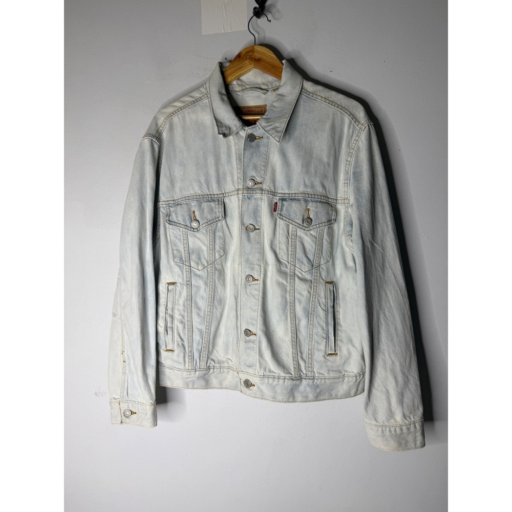 Levis Ex-Boyfriend Embroidered Floral Denim Light Wash‎ Trucker Jacket Size XL - Picture 2 of 5